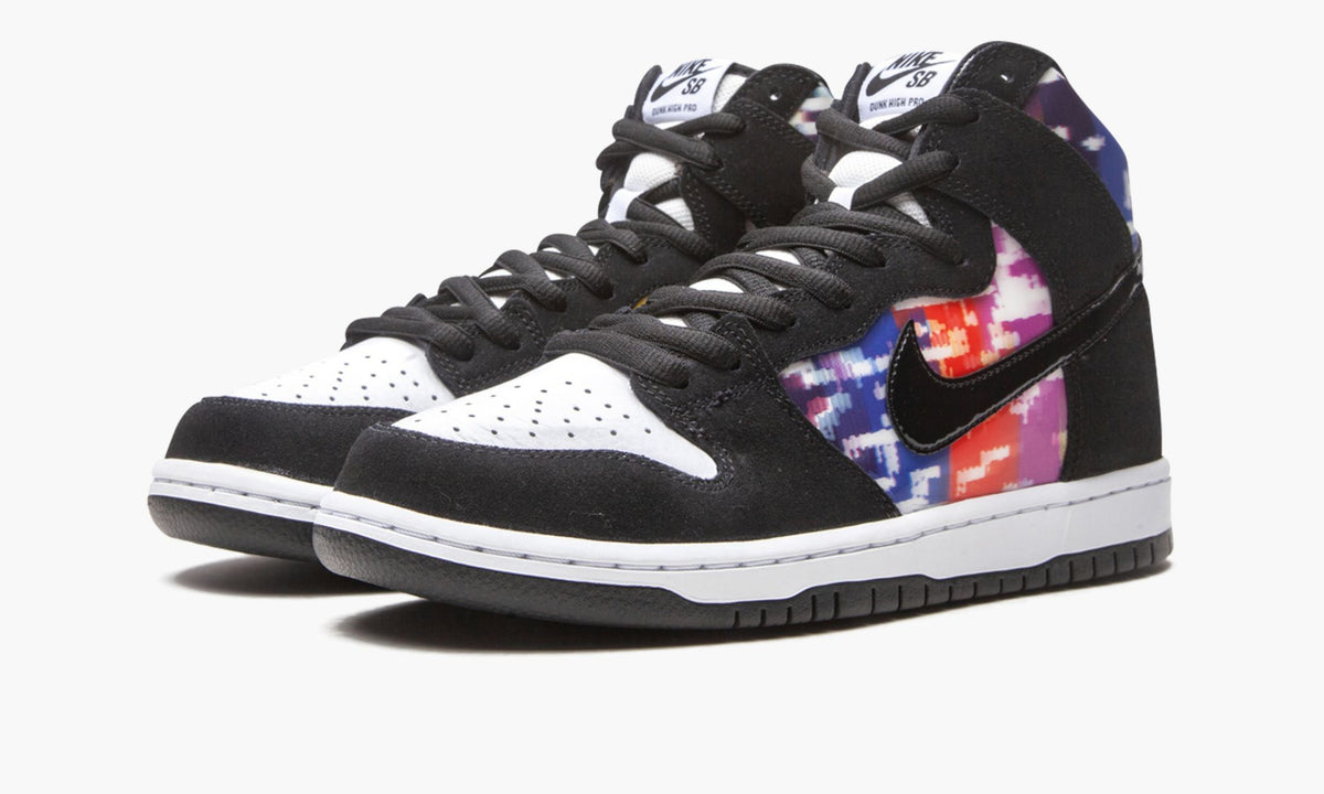 SB Dunk High "TV Signal" - View 3