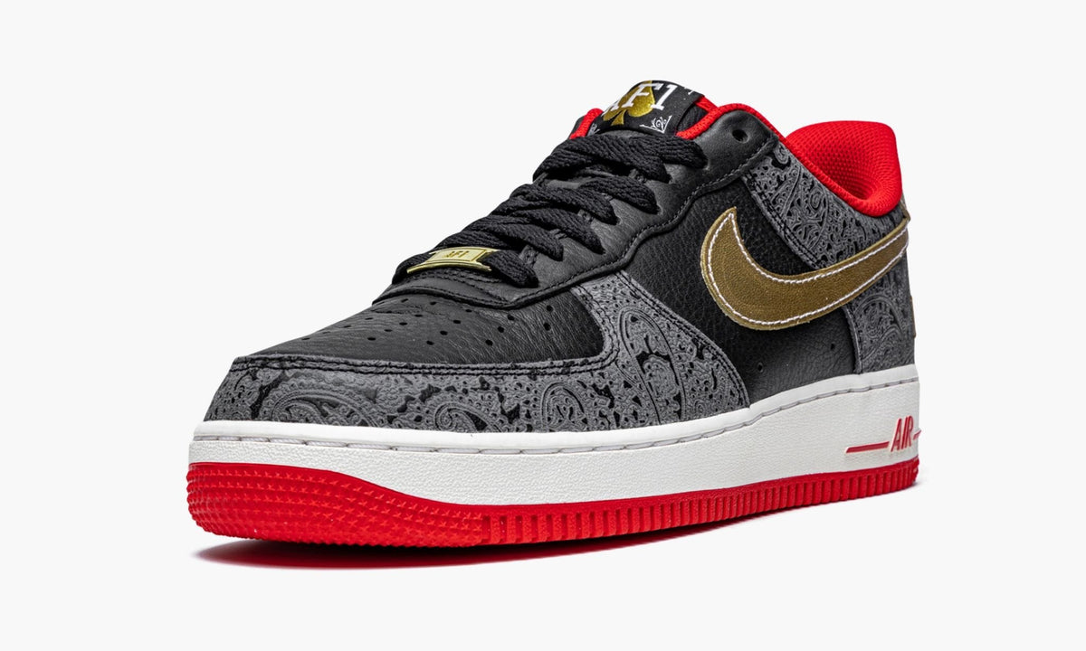 Air Force 1 Low '07 LX "Spades" - Angle View 5