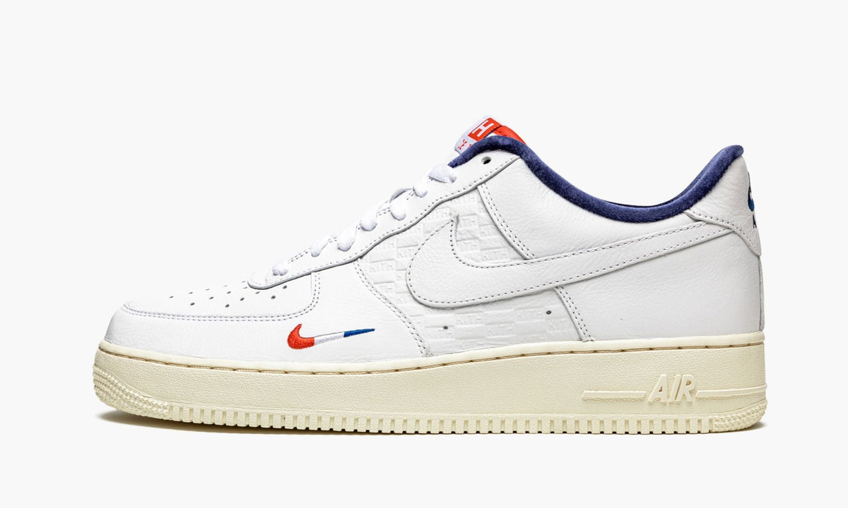 Air Force 1 Low "Kith - Paris" - Angle View 2