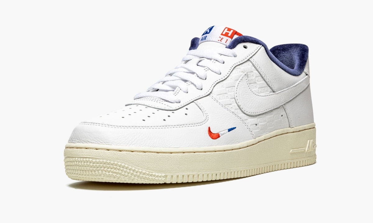 Air Force 1 Low "Kith - Paris" - Angle View 5