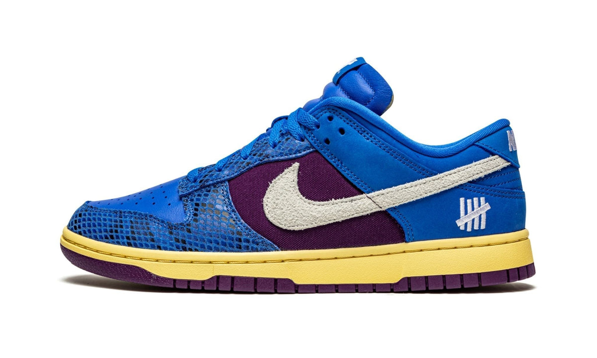 Dunk Low SP "UNDEFEATED Dunk vs. AF1" - View 1