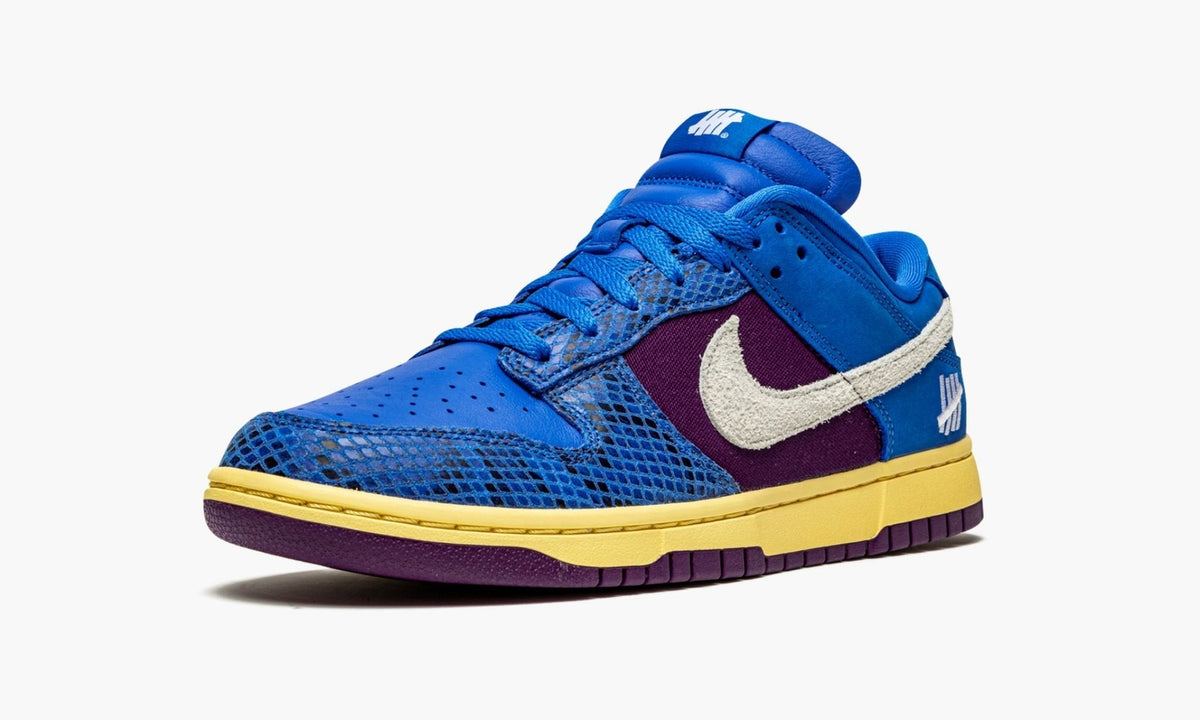 Dunk Low SP "UNDEFEATED Dunk vs. AF1" - View 5