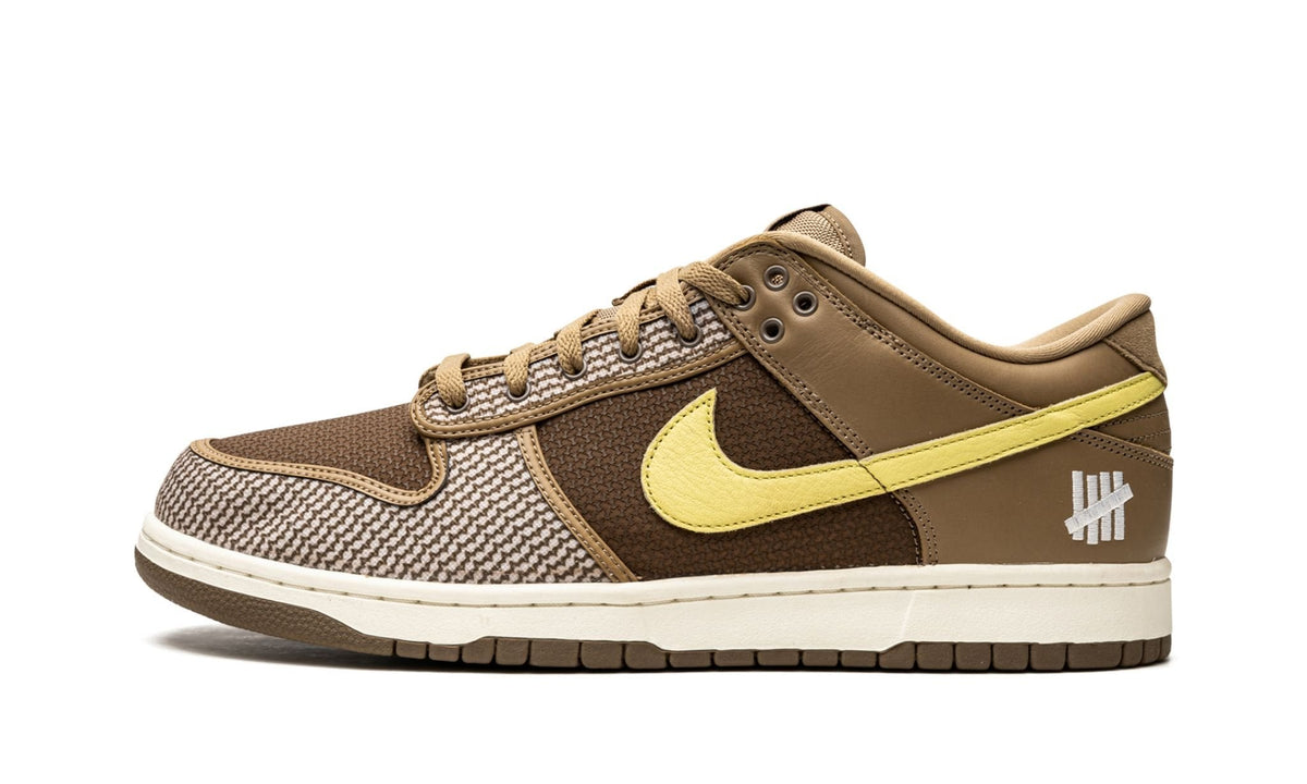 Dunk Low SP "Undefeated -  Canteen" - View 1