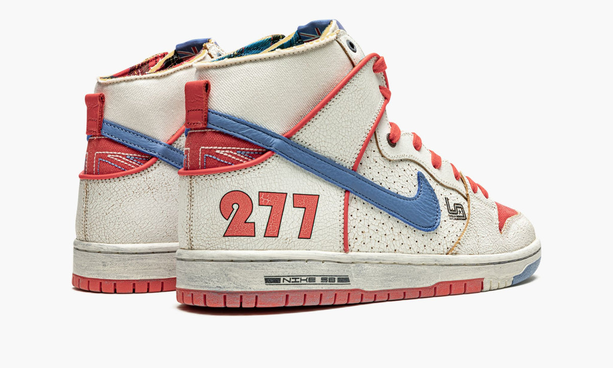 SB Dunk High "Ishod Wair x Magnus Walker" - View 4