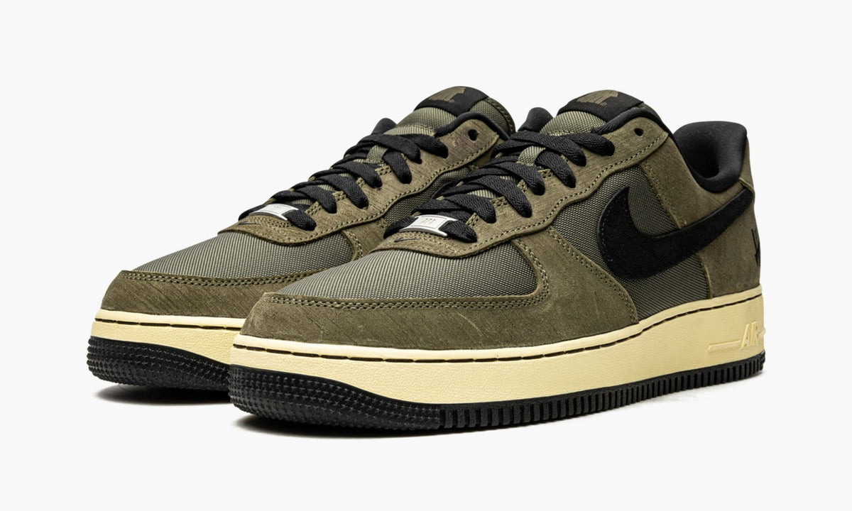 Air Force 1 Low SP "Undefeated - Ballistic" - Angle View 3