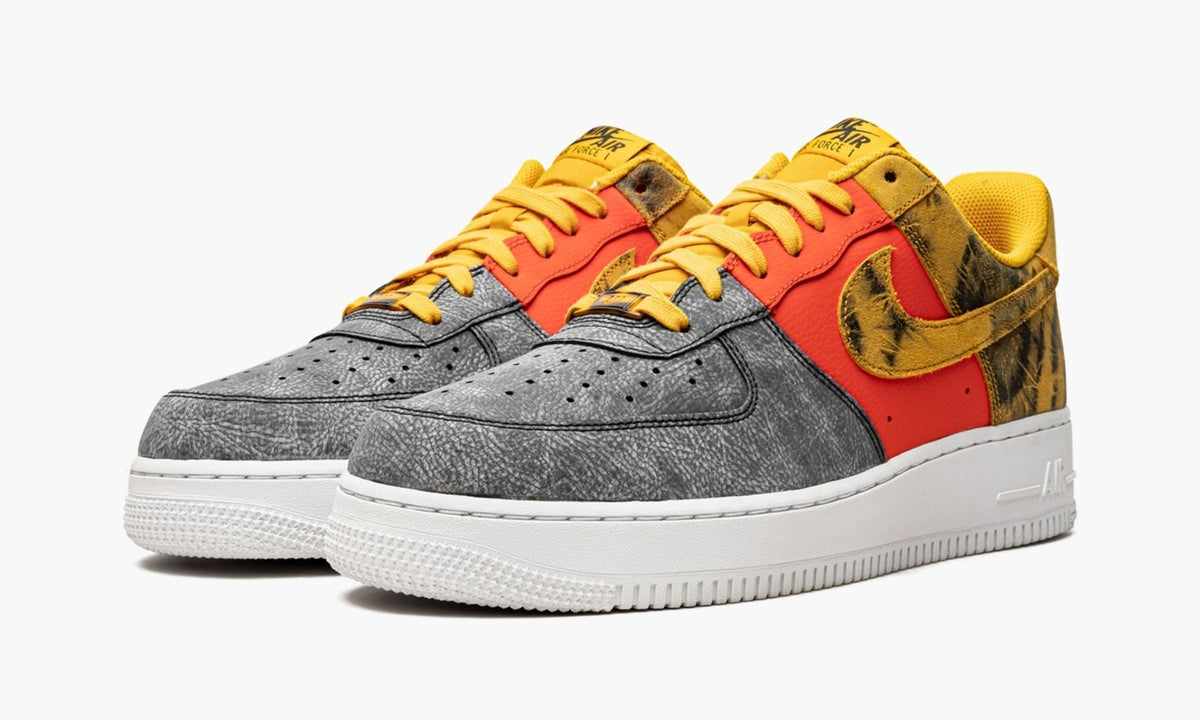 Air Force 1 '07 LV8 "Dark Sulphur Tie-Dye" - Angle View 3
