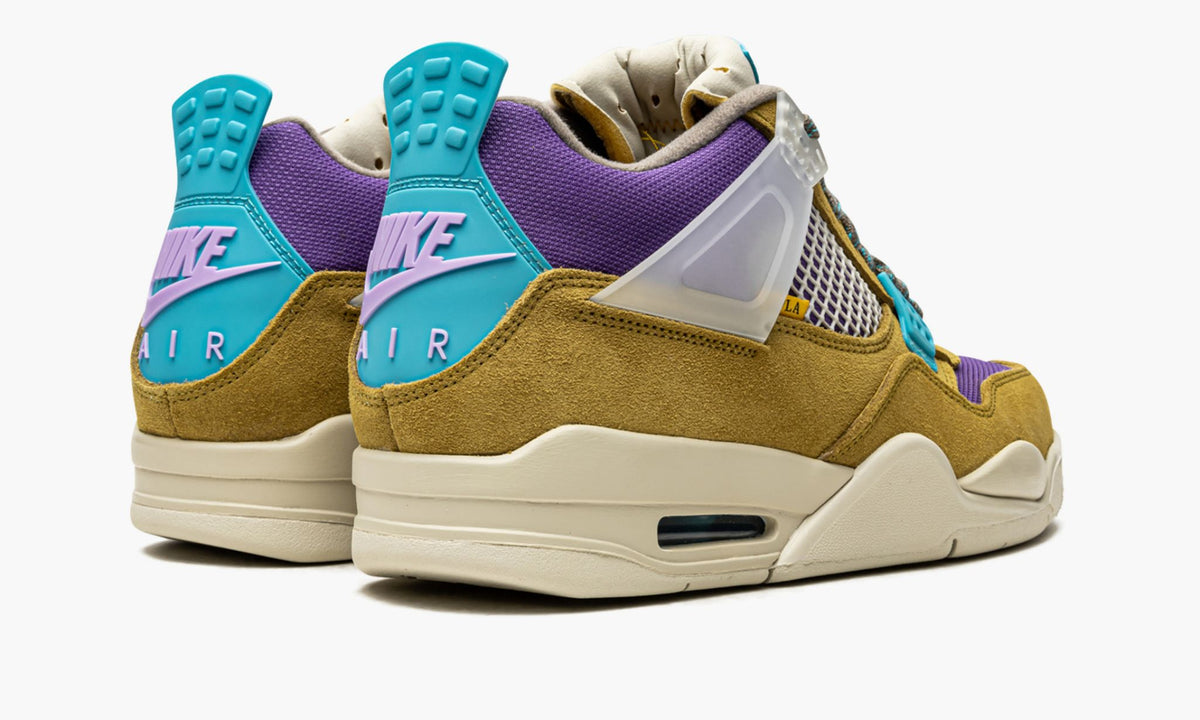Air Jordan 4 Retro SP "Union 30th Anniversary - Desert Moss" - Angle View 4