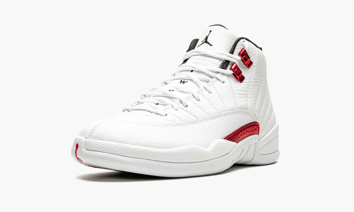 Air Jordan 12 "Twist" - Angle View 5