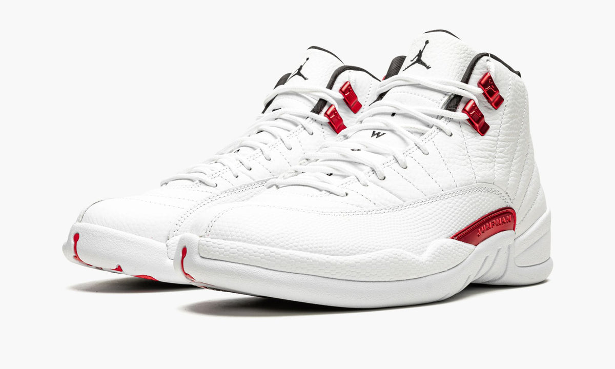 Air Jordan 12 "Twist" - Angle View 3