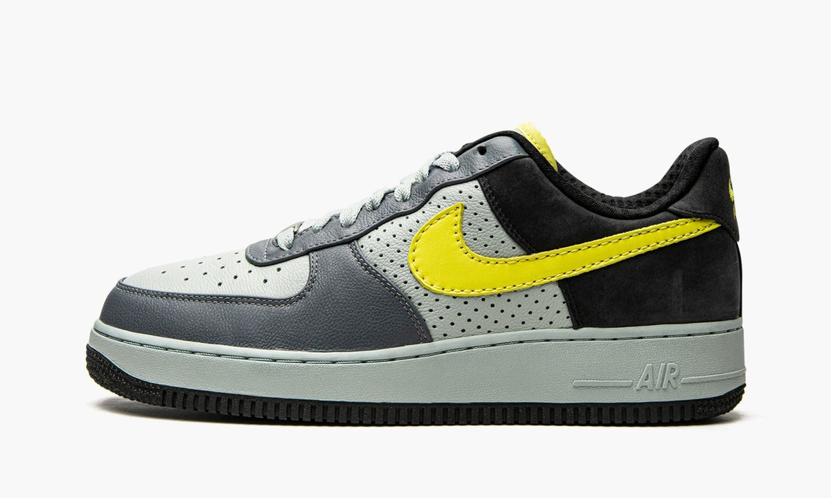 Air Force 1 Low Premium "Wildwind" - Angle View 2