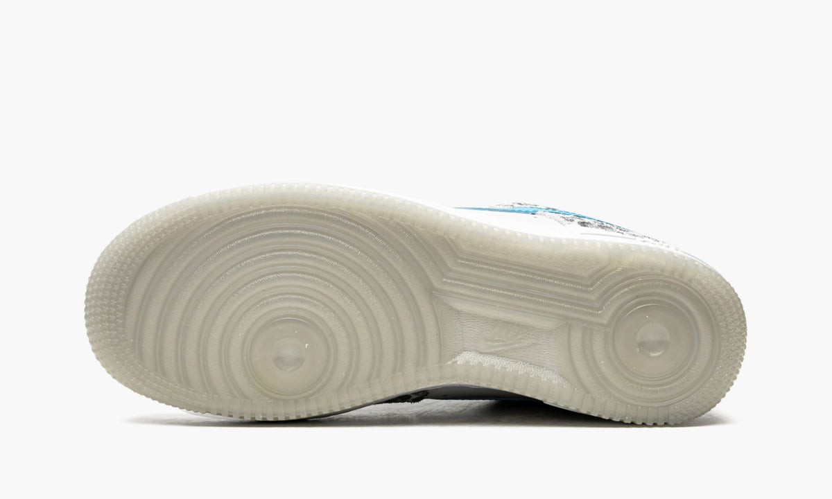 Air Force 1 Low "Snow Leopard" - Angle View 6