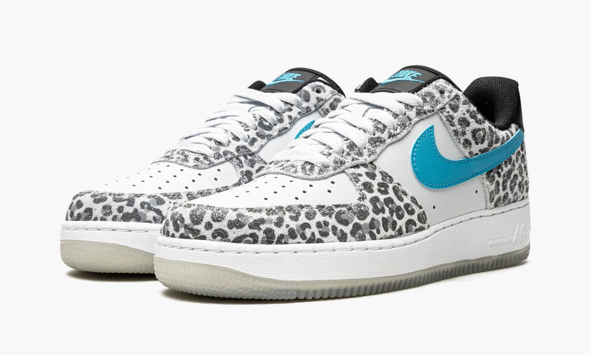 Air Force 1 Low "Snow Leopard" - Angle View 3