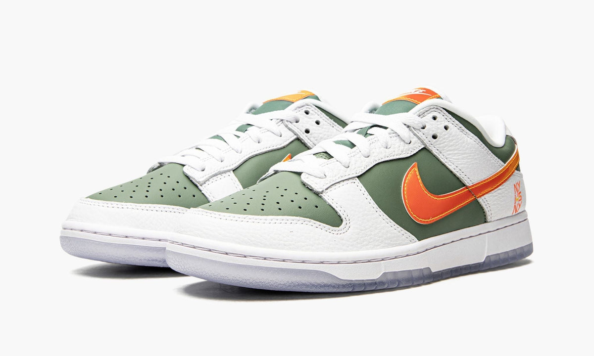 Dunk Low "NY vs NY" - View 3