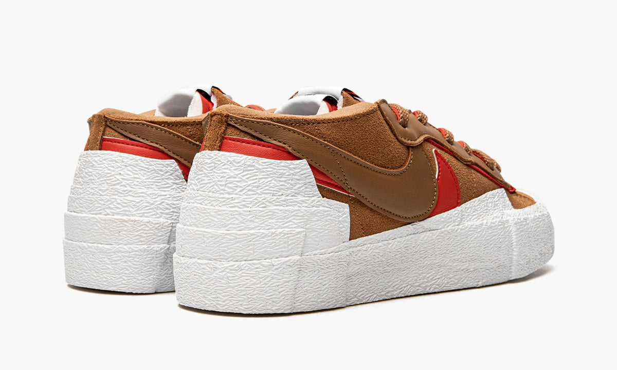 Blazer Low "Sacai - British Tan" - View 4