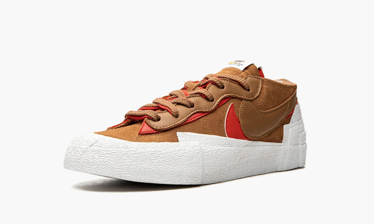 Blazer Low "Sacai - British Tan" - View 5