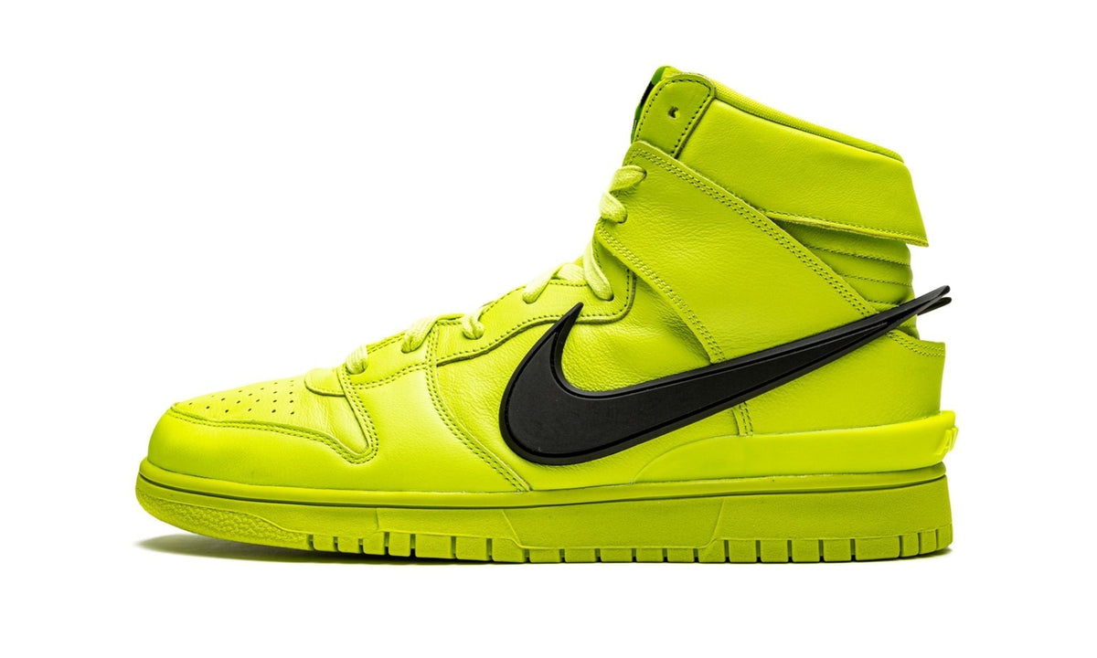 Dunk High "Ambush - Flash Lime" - View 1