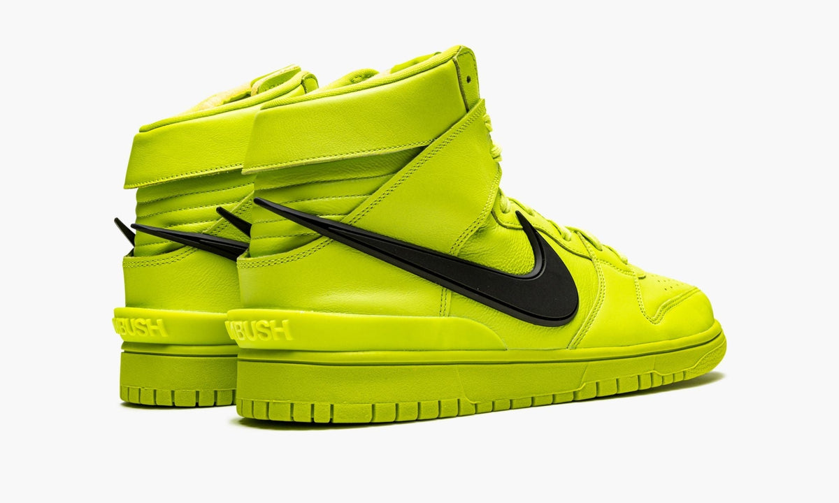 Dunk High "Ambush - Flash Lime" - View 4