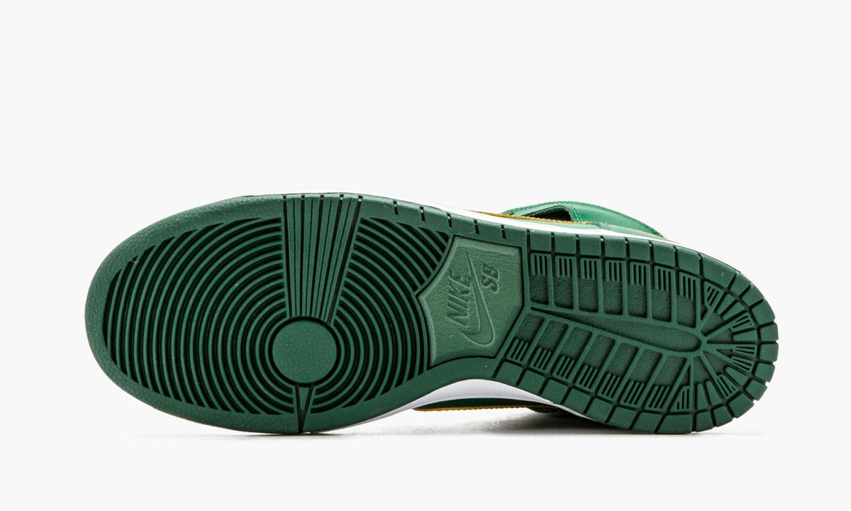 SB Dunk High Pro "St. Patty's Day" - View 6