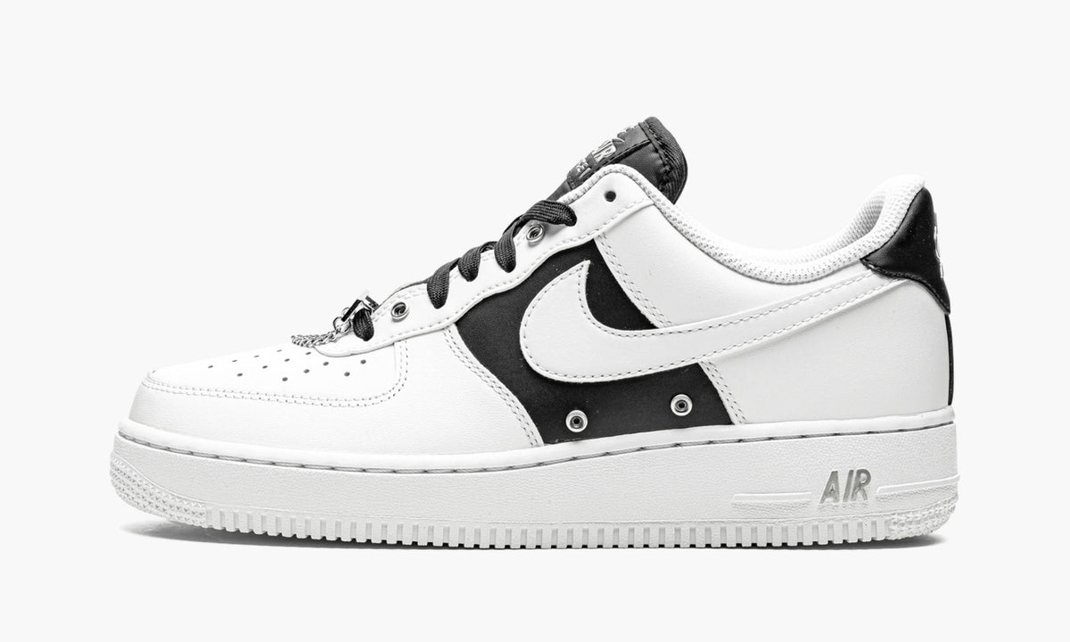 Air Force 1 '07 PRM "Silver Chain" - Angle View 2