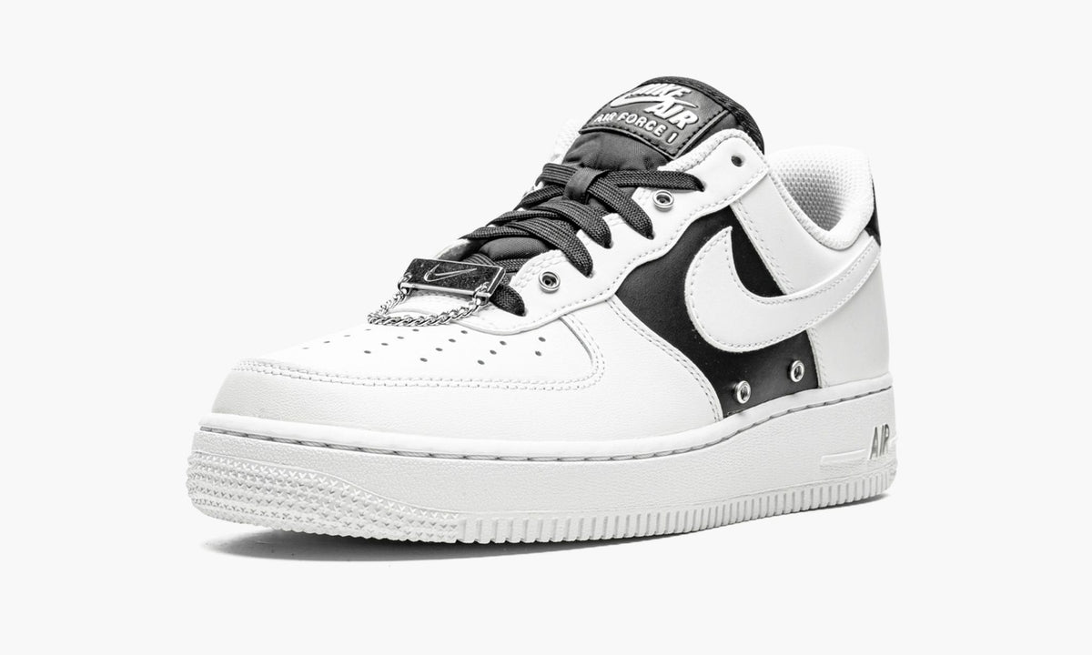Air Force 1 '07 PRM "Silver Chain" - Angle View 5