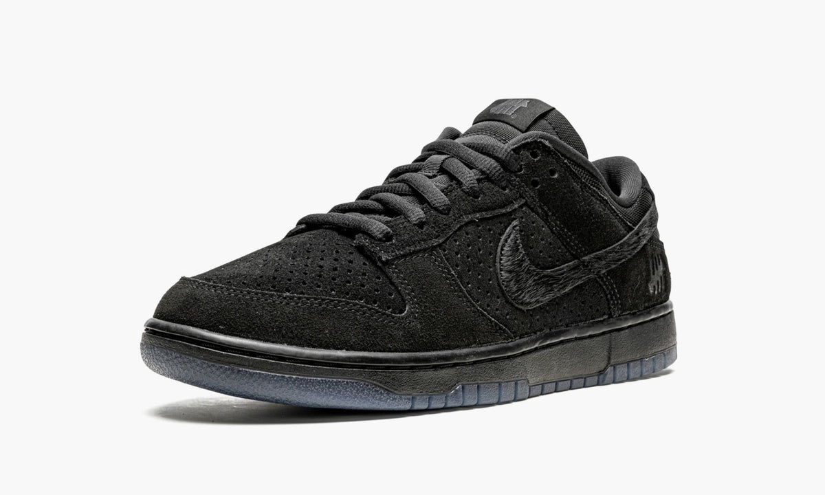 Dunk Low SP "Undefeated - Black" - View 5