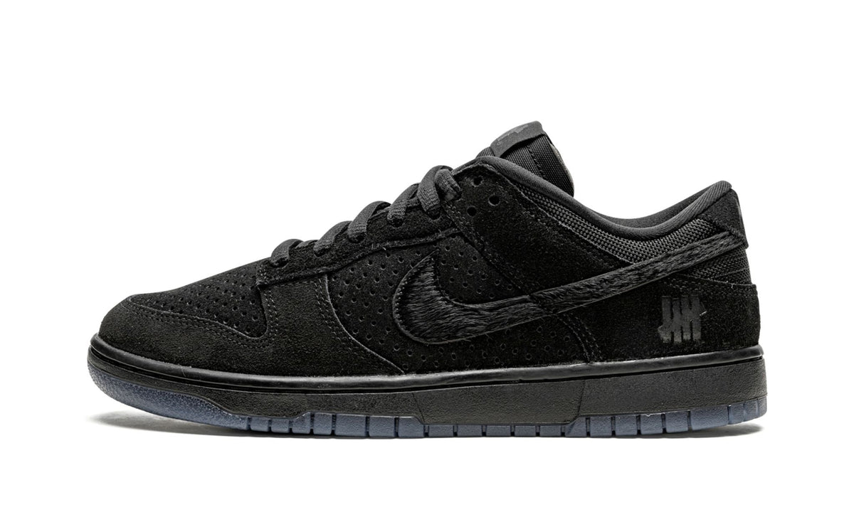 Dunk Low SP "Undefeated - Black" - View 1