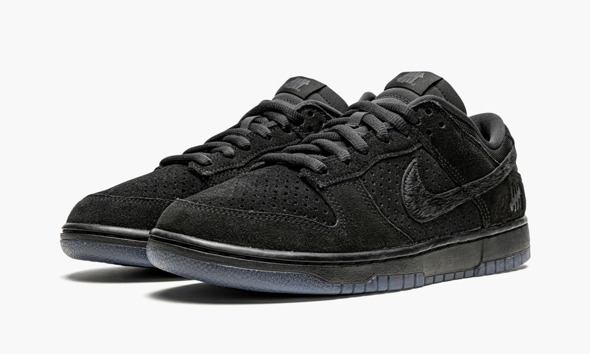 Dunk Low SP "Undefeated - Black" - View 3