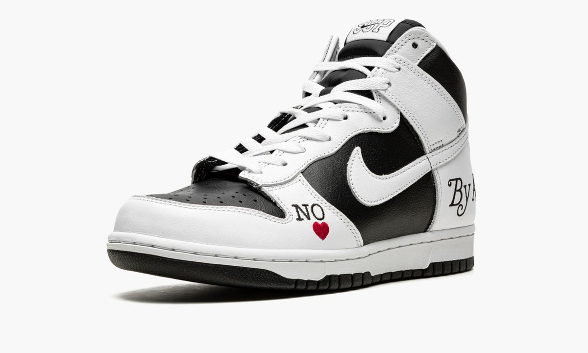 SB Dunk High "Supreme - By Any Means - White/Black" - View 5