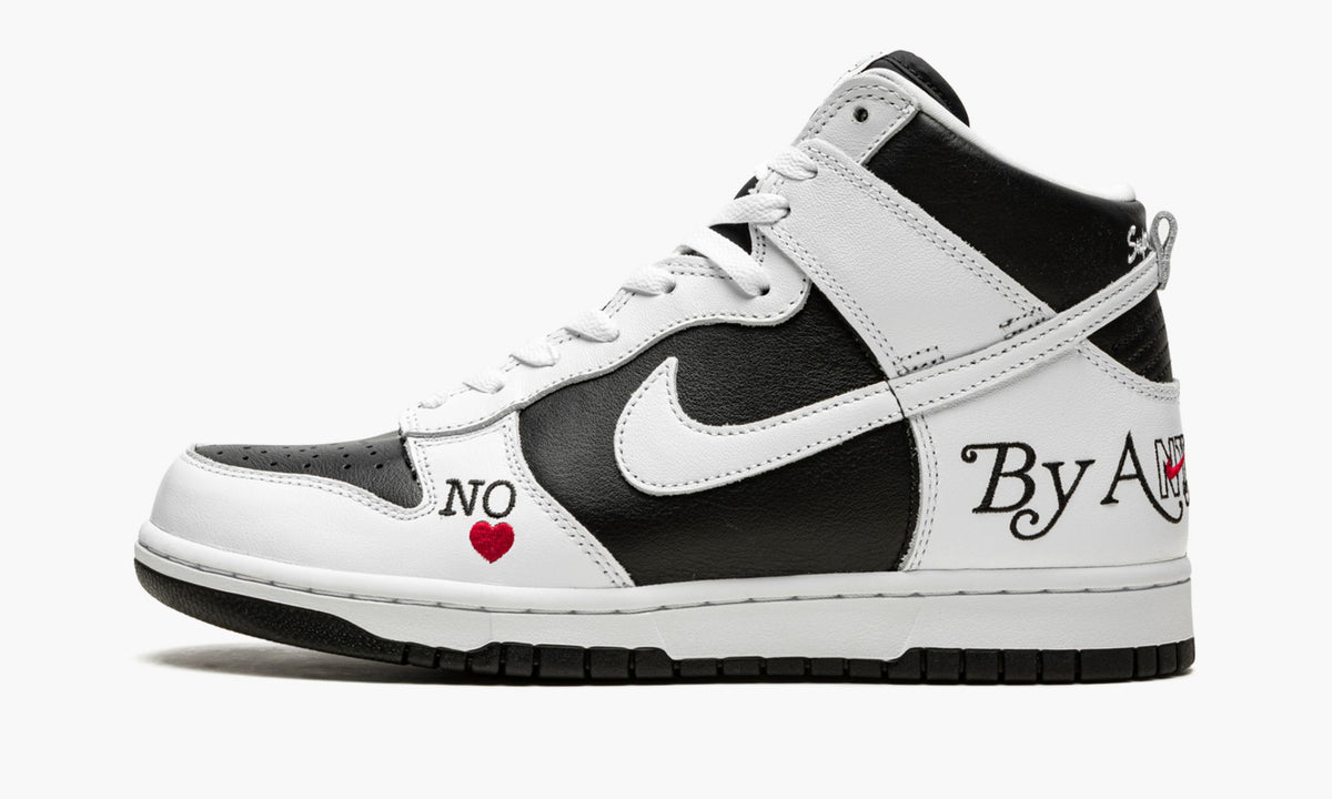 SB Dunk High "Supreme - By Any Means - White/Black" - View 2