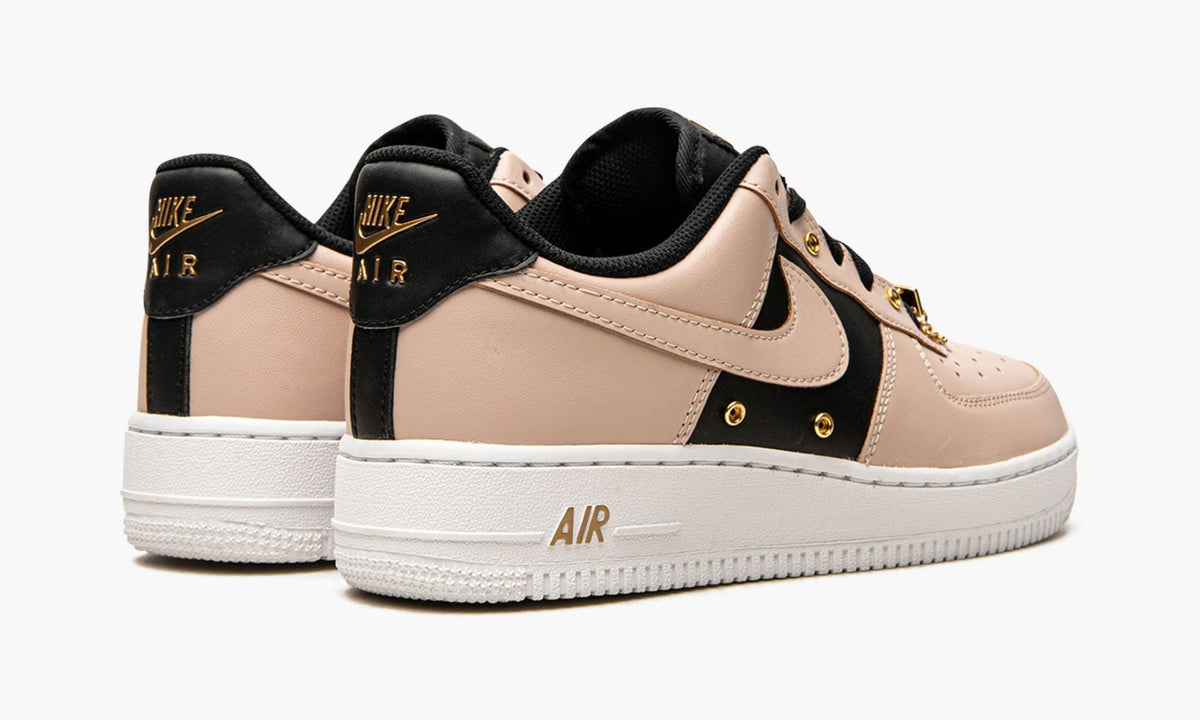 Air Force 1 Low PRM "Particle Beige / Gold Dubrae" - Angle View 4