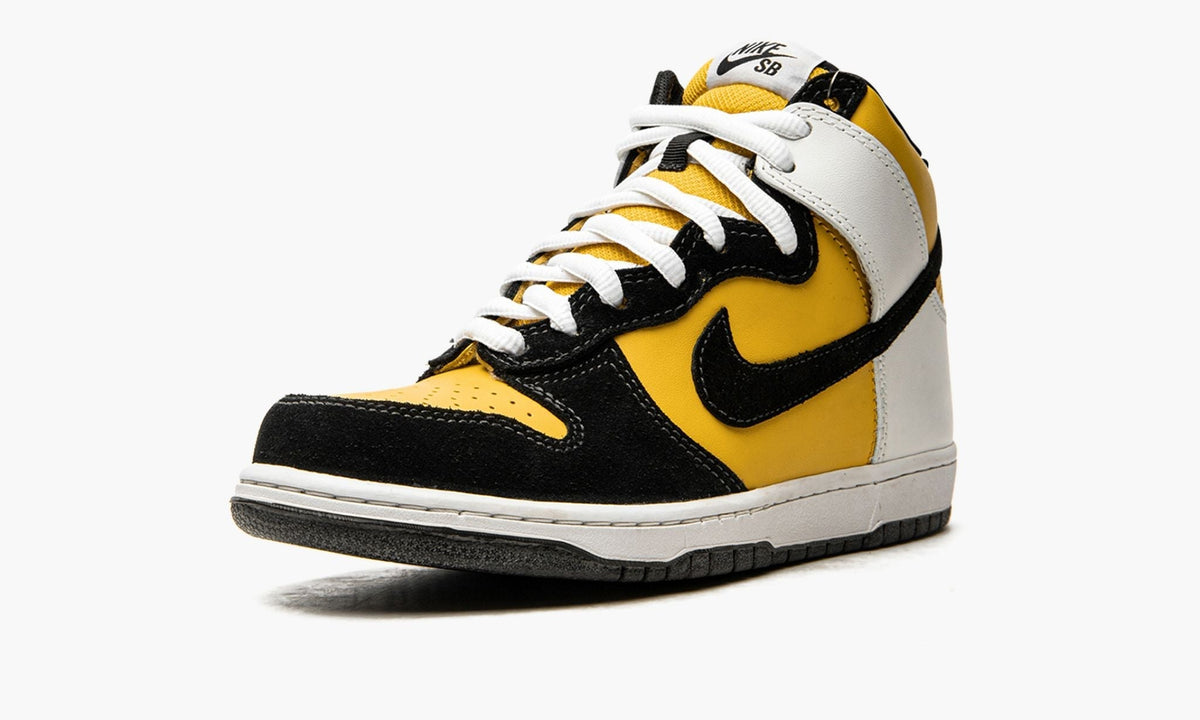 SB Dunk High "EMB" - View 5