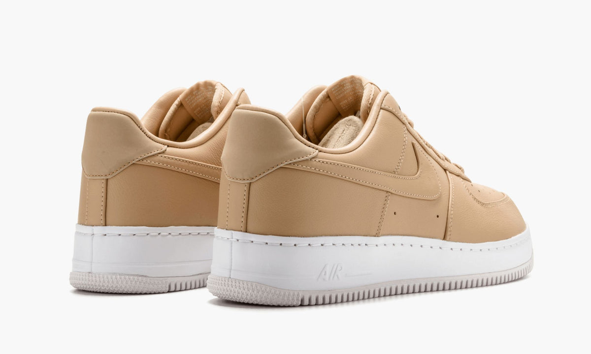Air Force 1 Low "Vachetta Tan" - Angle View 5