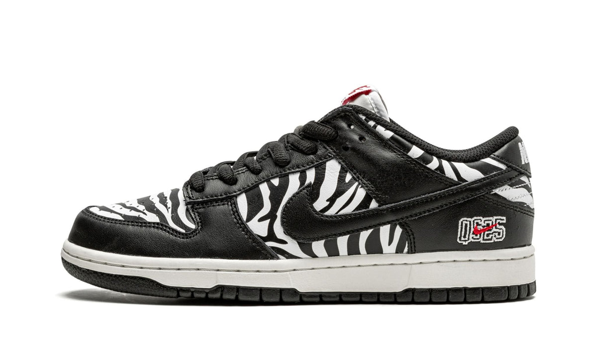 SB Dunk Low OG QS "Quarter Snacks" - View 1