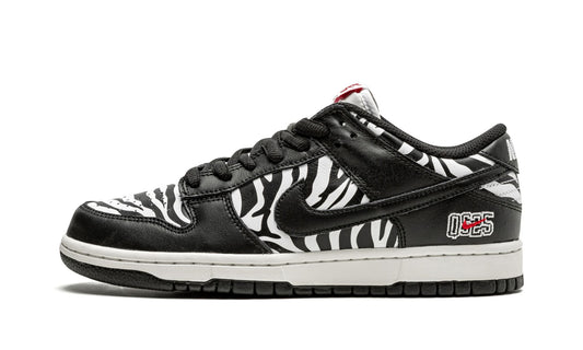 SB Dunk Low OG QS "Quarter Snacks" - View 1