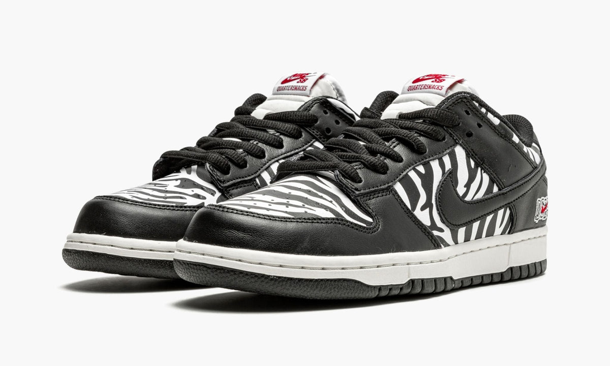 SB Dunk Low OG QS "Quarter Snacks" - View 3
