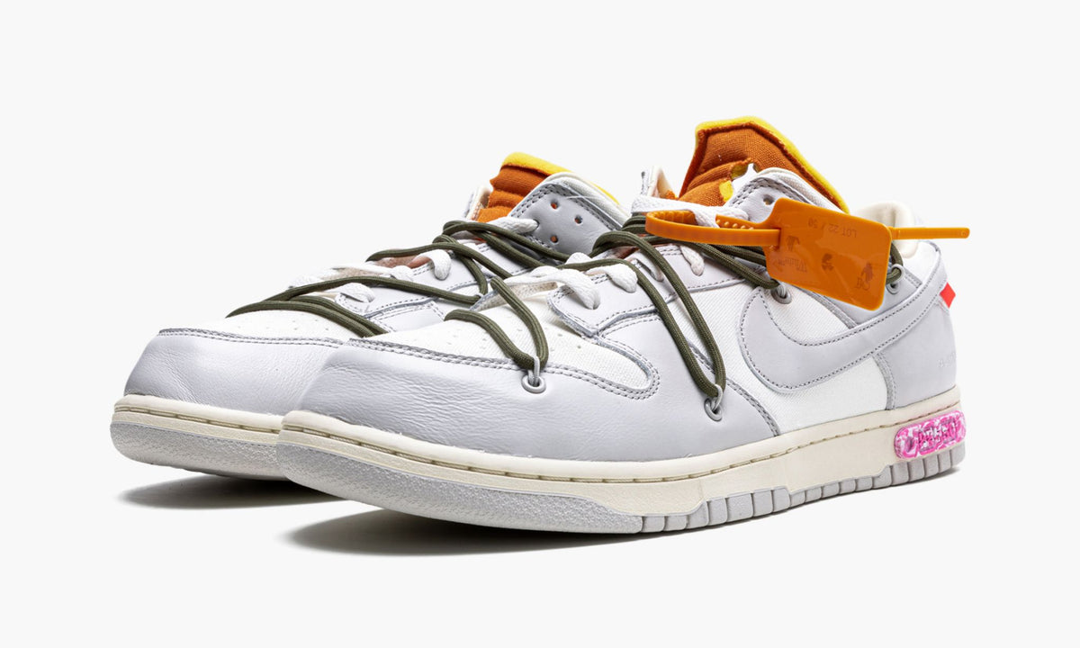 Dunk Low "Off-White - Lot 22" - View 3