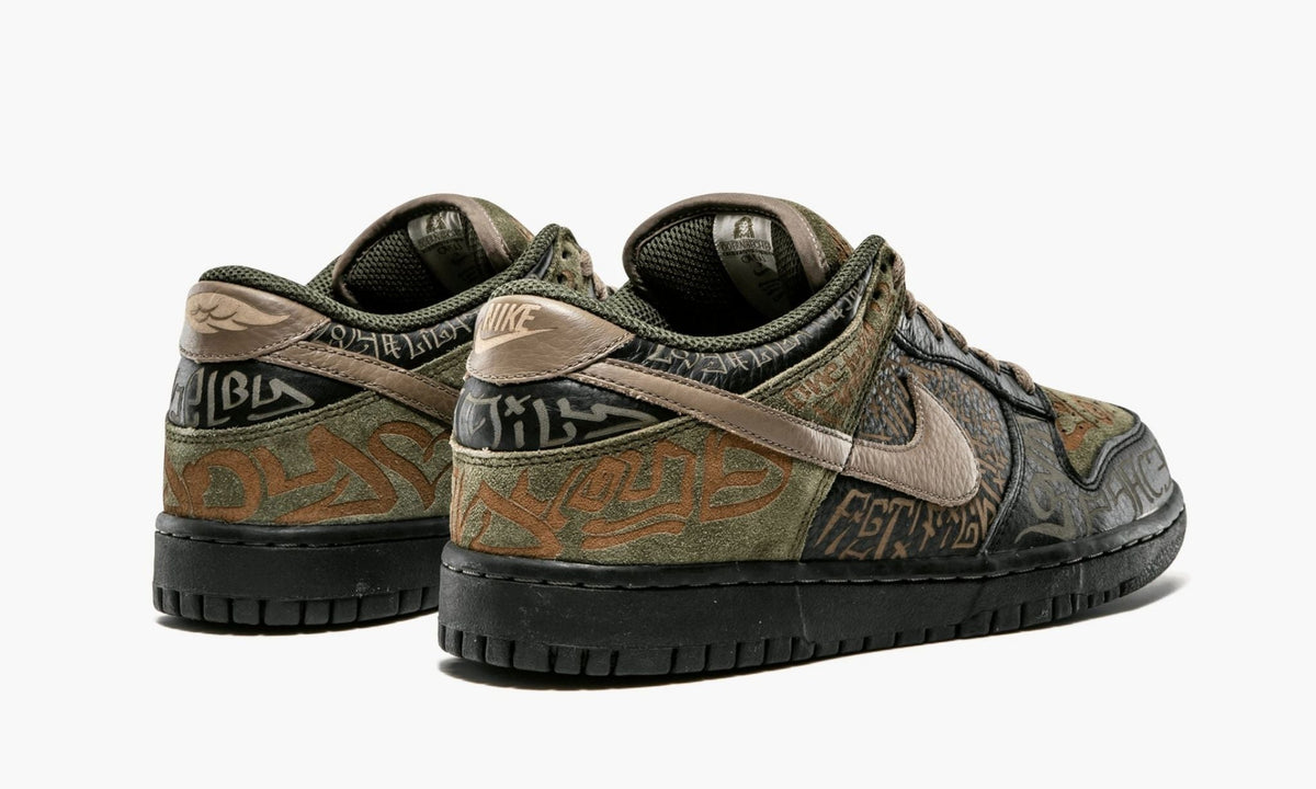 Dunk Low Premium "Doernbecher" - View 4