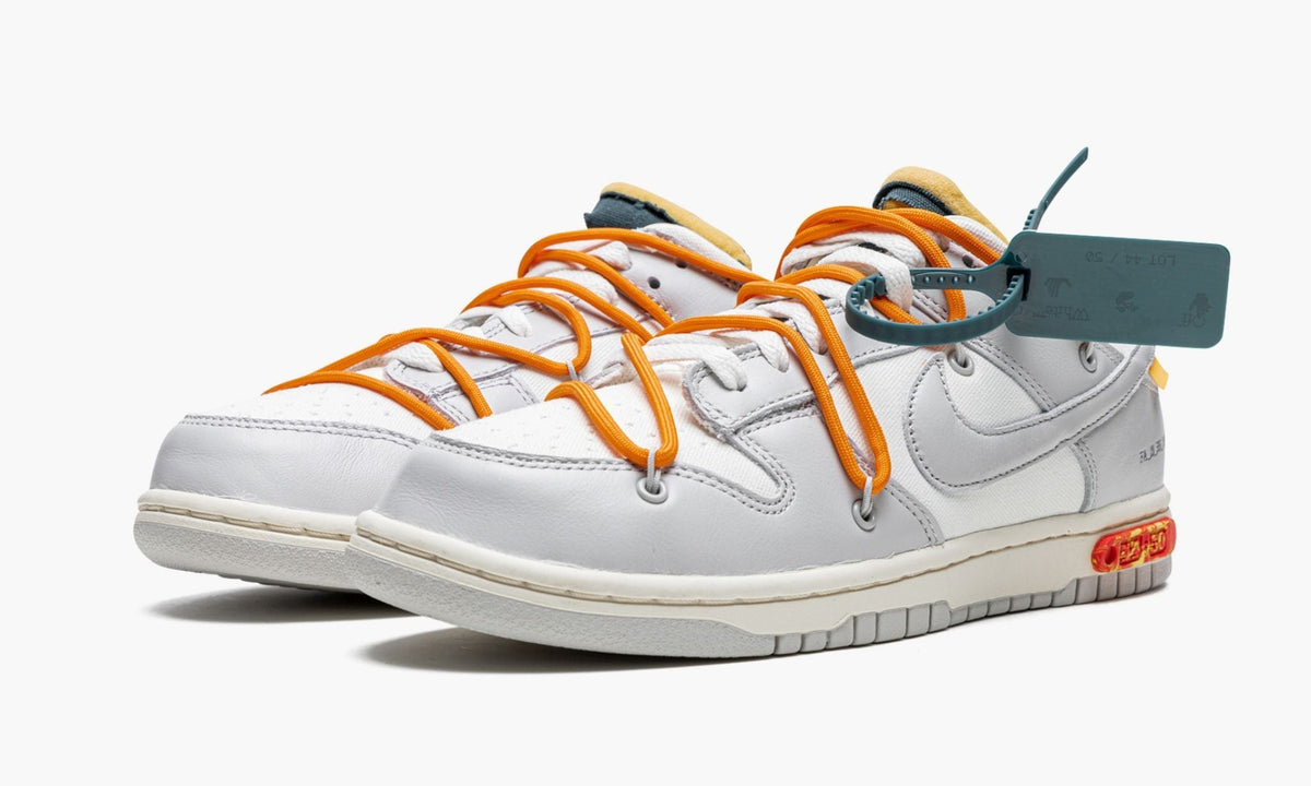 Dunk Low "Off-White - Lot 44" - View 3