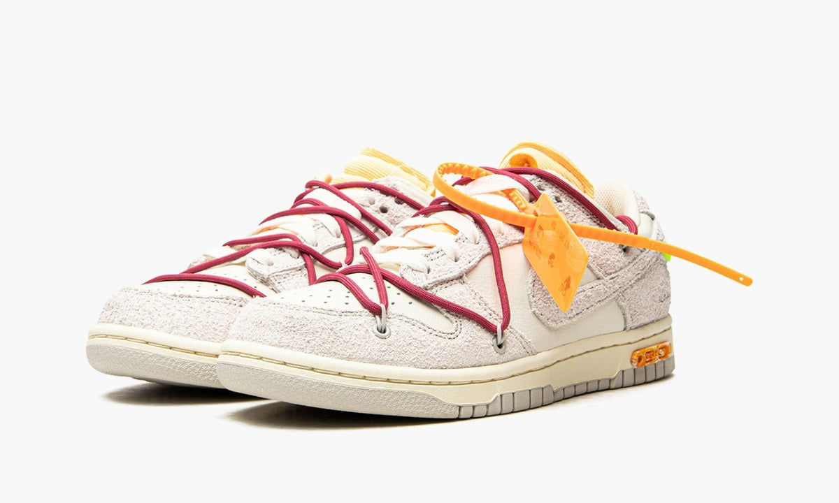 Dunk Low "Off-White - Lot 35" - View 3