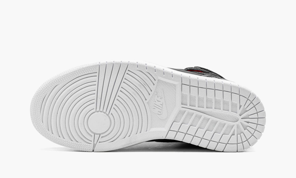 Air Jordan 1 Retro OG "All-Star 2019 (F&F)" - Angle View 6