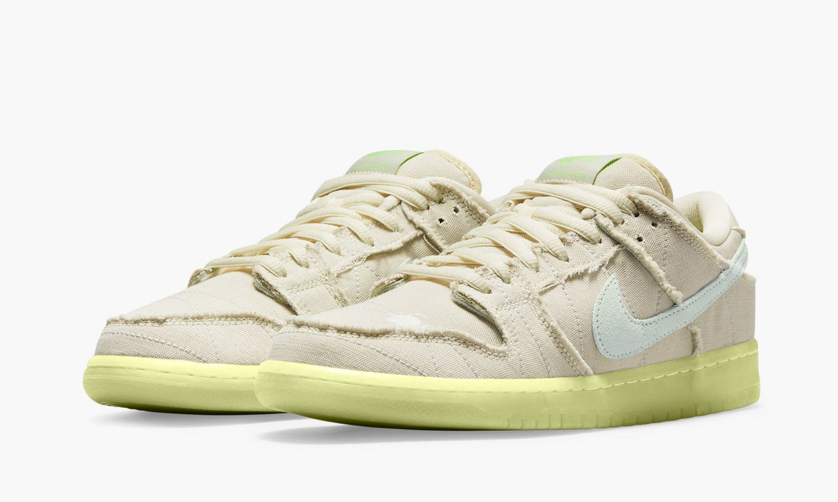 SB Dunk Low "Mummy" - View 3