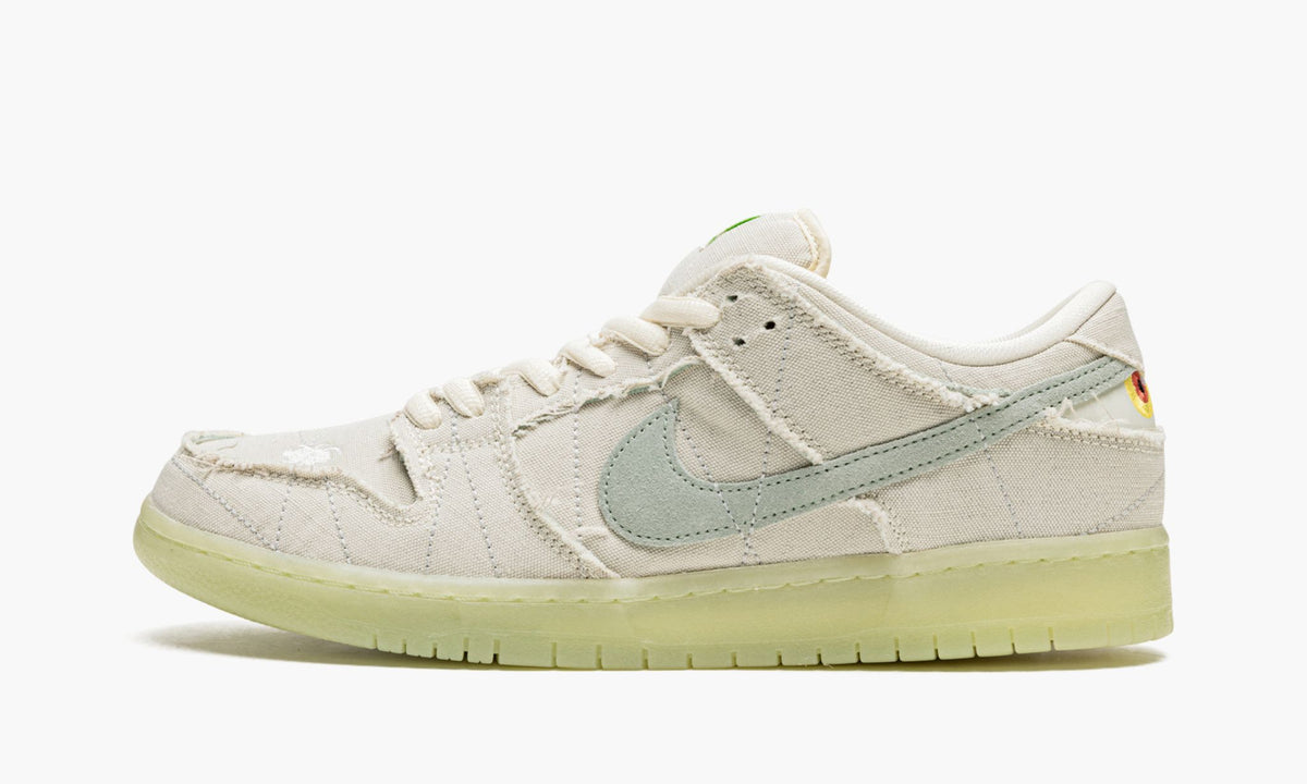 SB Dunk Low "Mummy" - View 2