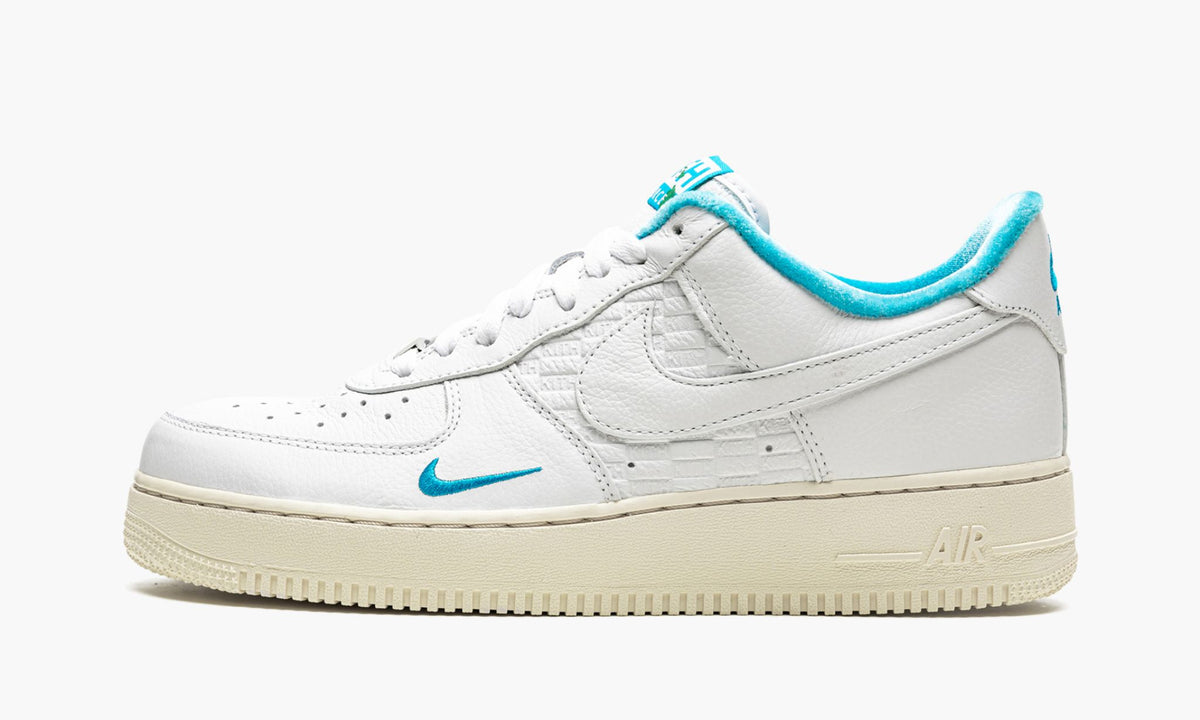 Air Force 1 Low / Kith "Kith Hawaii" - Angle View 2