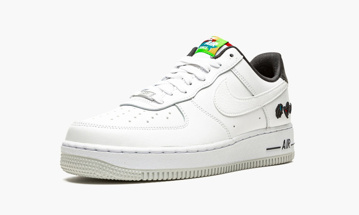 Air Force 1 Low LV8 "Peace, Love, Swoosh" - Angle View 5