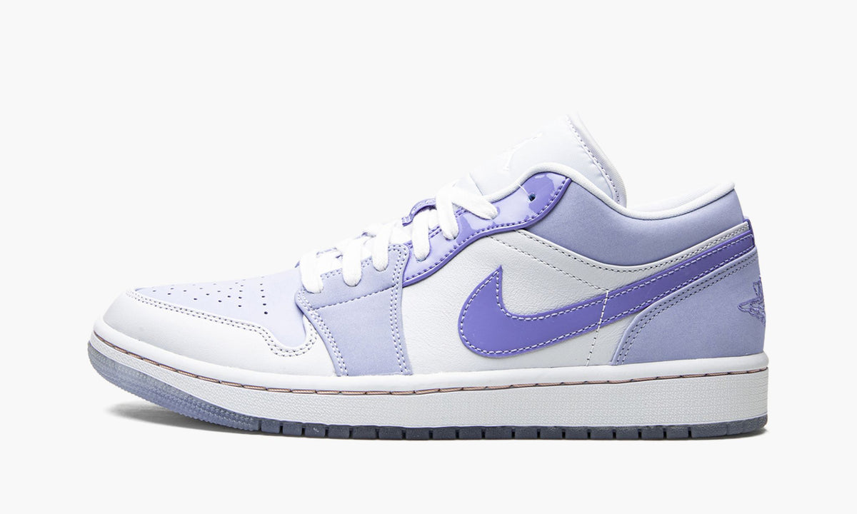 Jordan 1 Low SE "Mighty Swooshers" - Angle View 2
