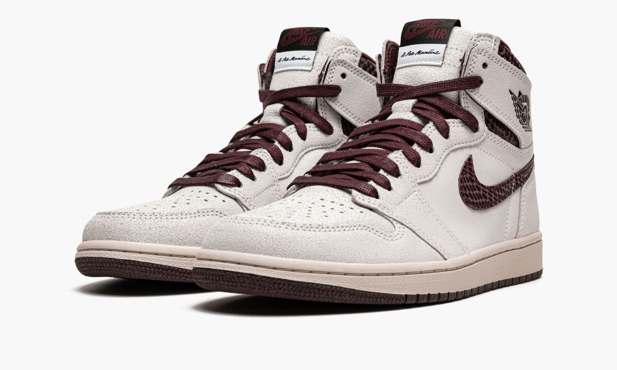 AIR JORDAN 1 HIGH OG "A Ma Maniere x" - Angle View 3