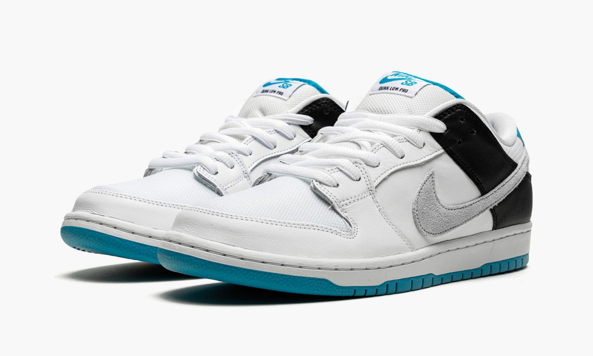 SB Dunk Low "Laser Blue" - View 5