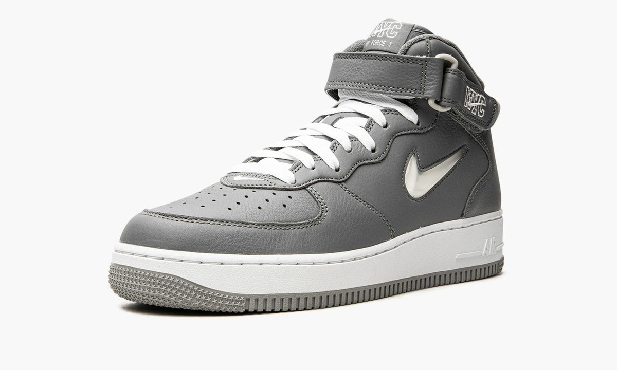 Air Force 1 Mid QS "Jewel NYC Cool Grey" - Angle View 5
