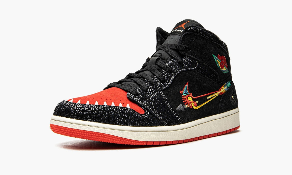 Air Jordan 1 Mid SE "Siempre Familia" - Angle View 5