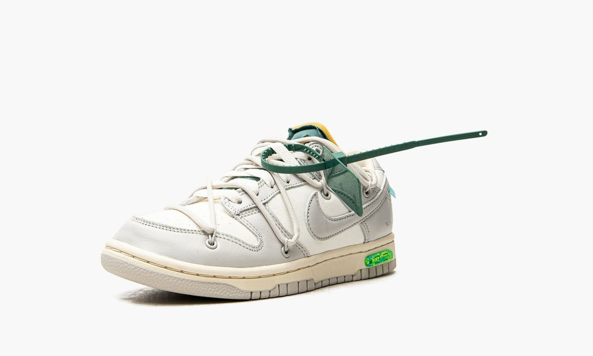 Dunk Low "Off-White Lot 42" - View 5